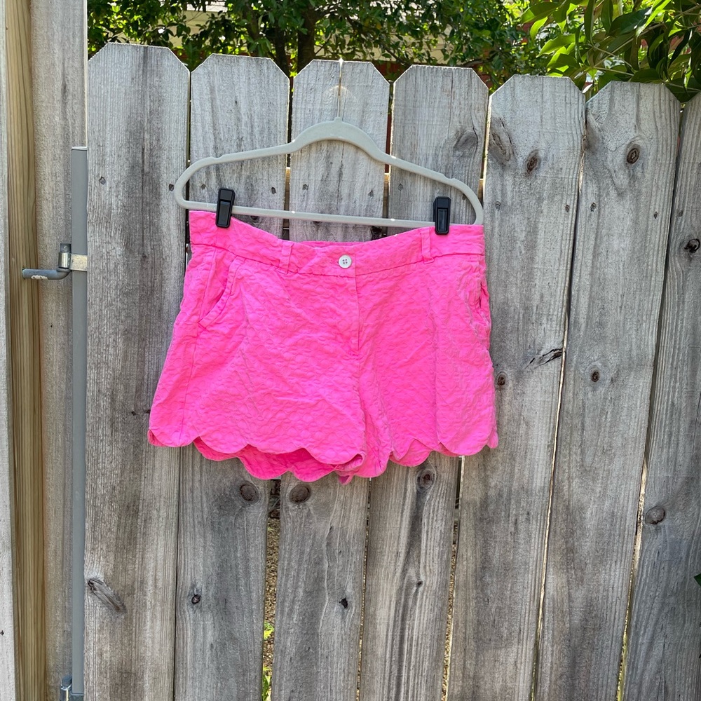 Crown and Ivy Shelby scalloped shorts, size 12